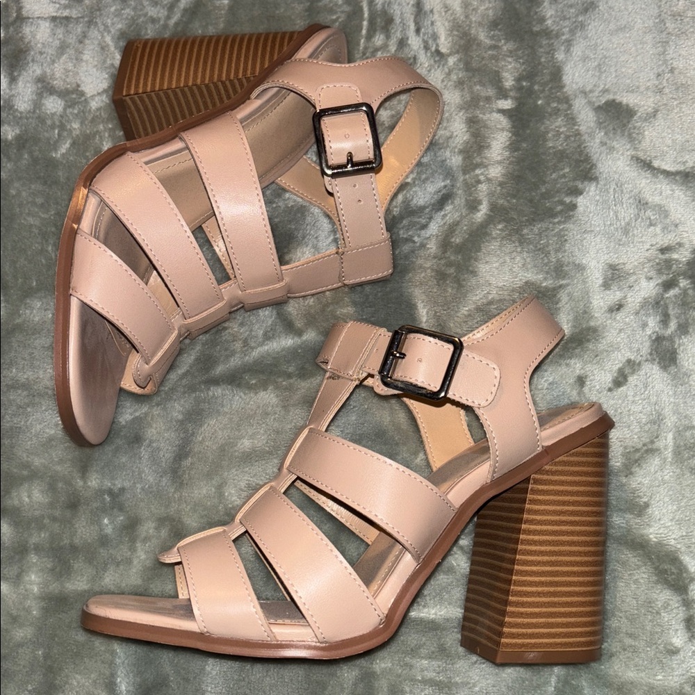 Elegant Just Fab Tan Strappy Heeled Sandals